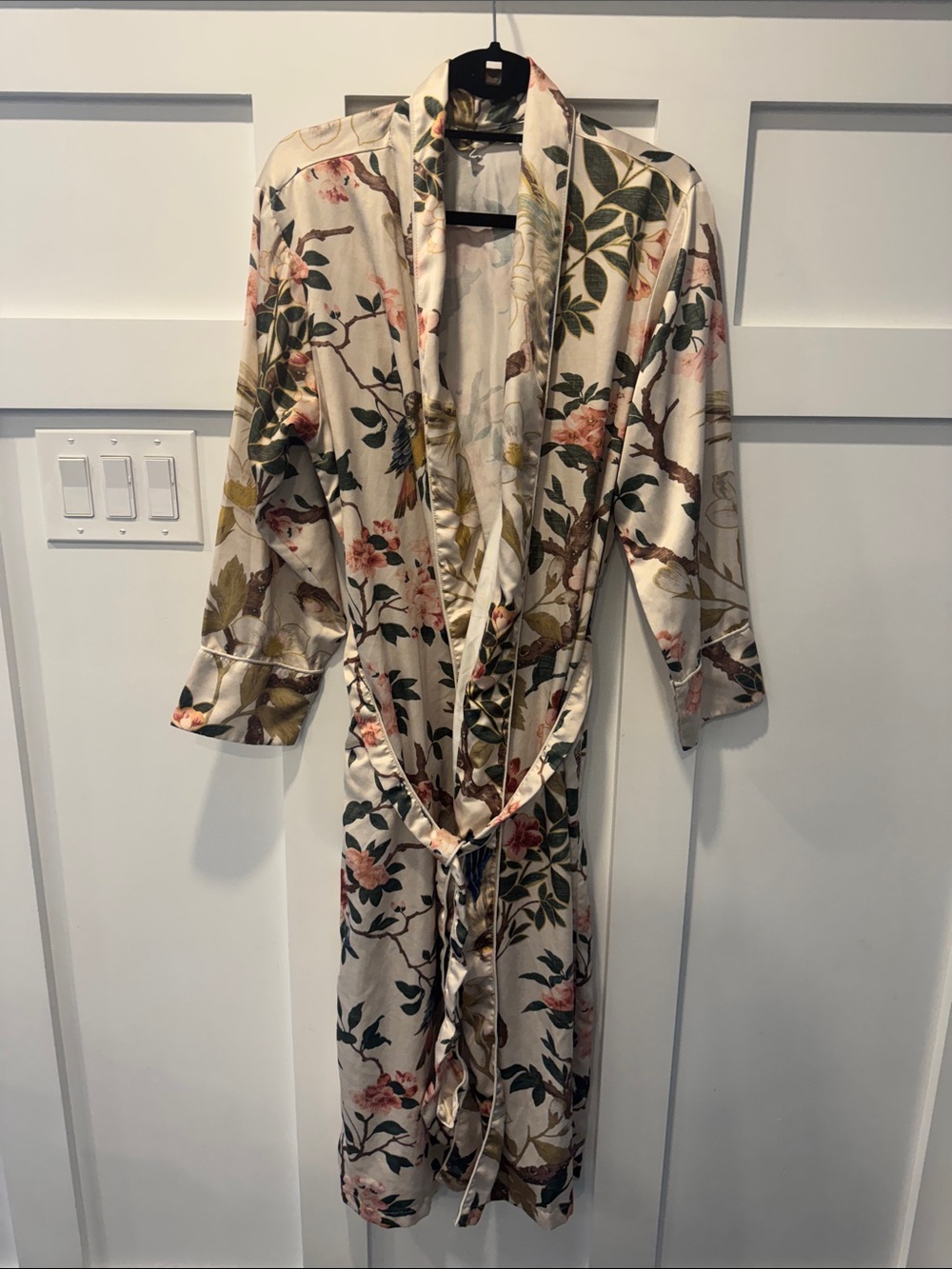 Pottery Barn Floral Satin Robe in Cream, Pink & Green